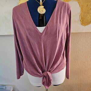 Active v neck top